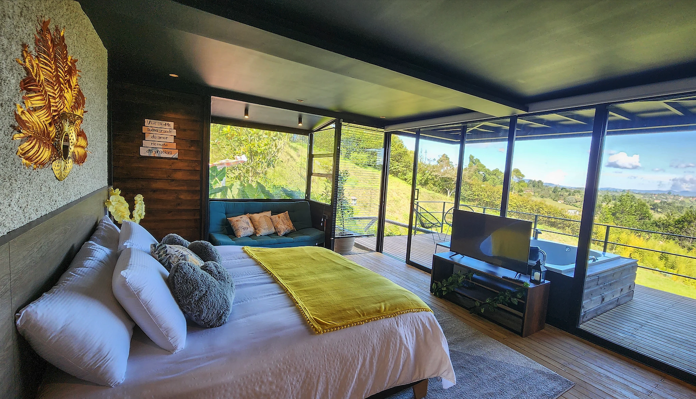 Cabaña Yellow Radiant glamping de lujo cerca de Medellín